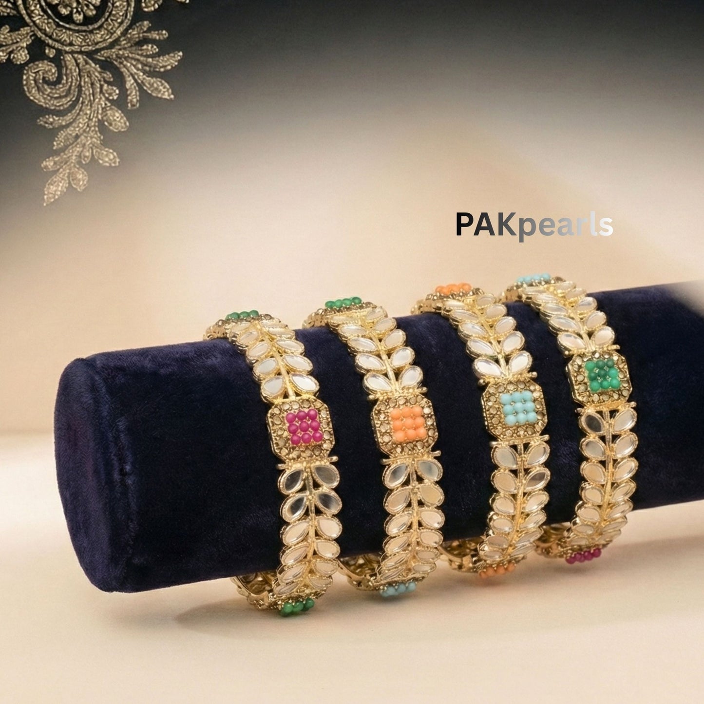 Mirror Kundan 4-Piece Bangle Set with Pearls